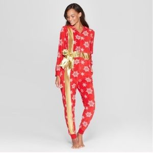 Christmas present onesie 🎁